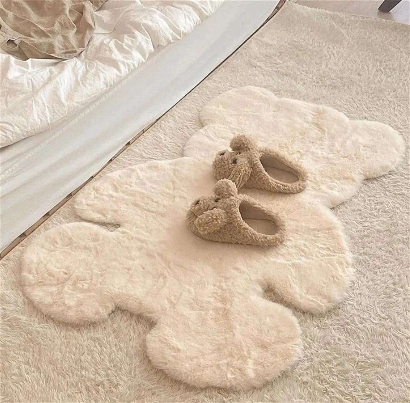 Post Peluş Halı